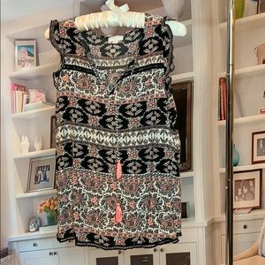 Super cute Charming Charlie sleeveless top.